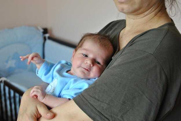 Причины икоты у новорожденных после кормления