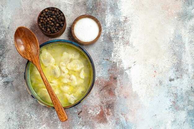 Как выбрать мясо для свиного бульона